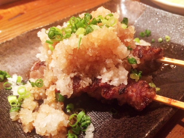 渋谷ジョウモンの串焼きはおろしポン酢で食べても美味しい